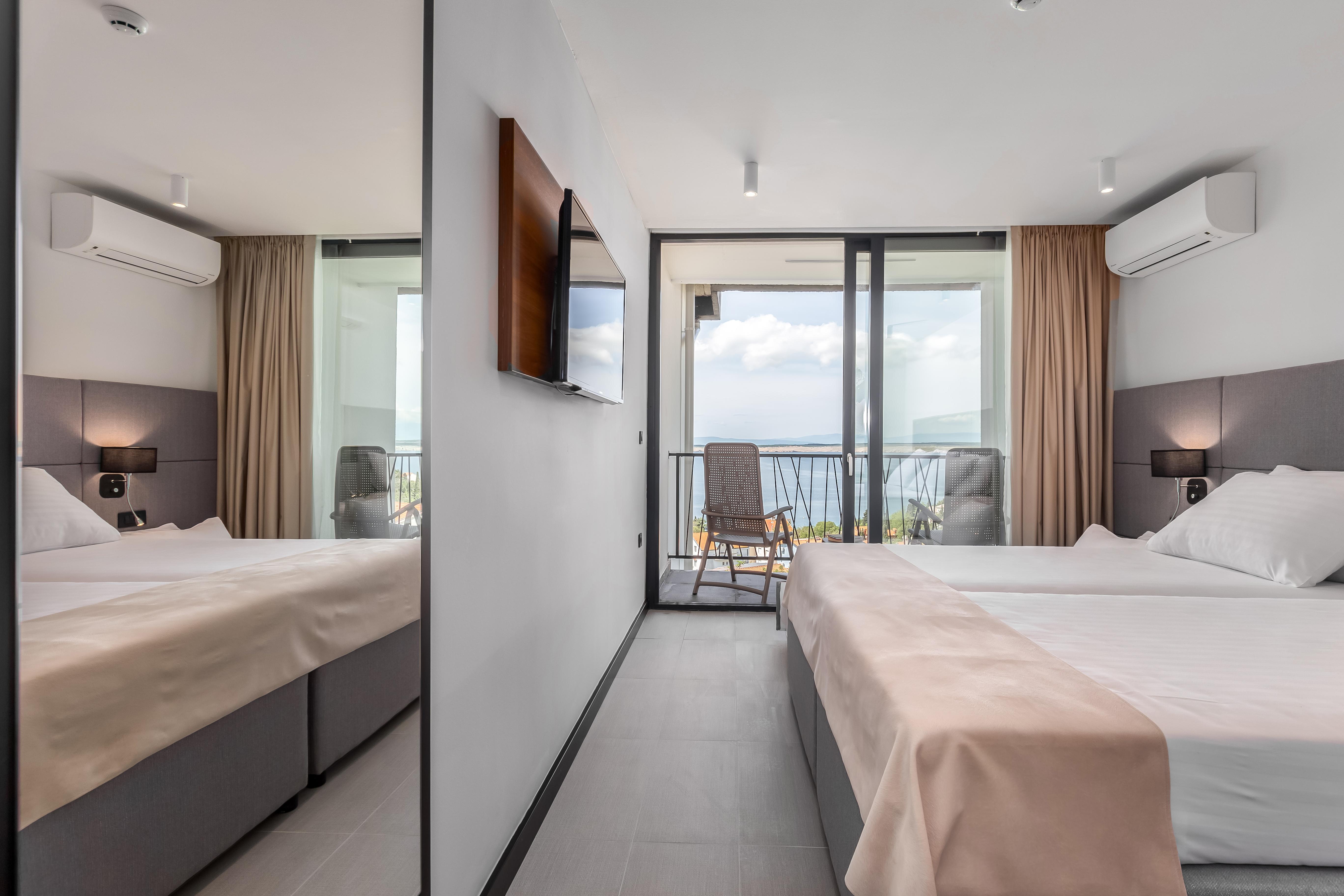 Hotel Omorika Crikvenica Bagian luar foto
