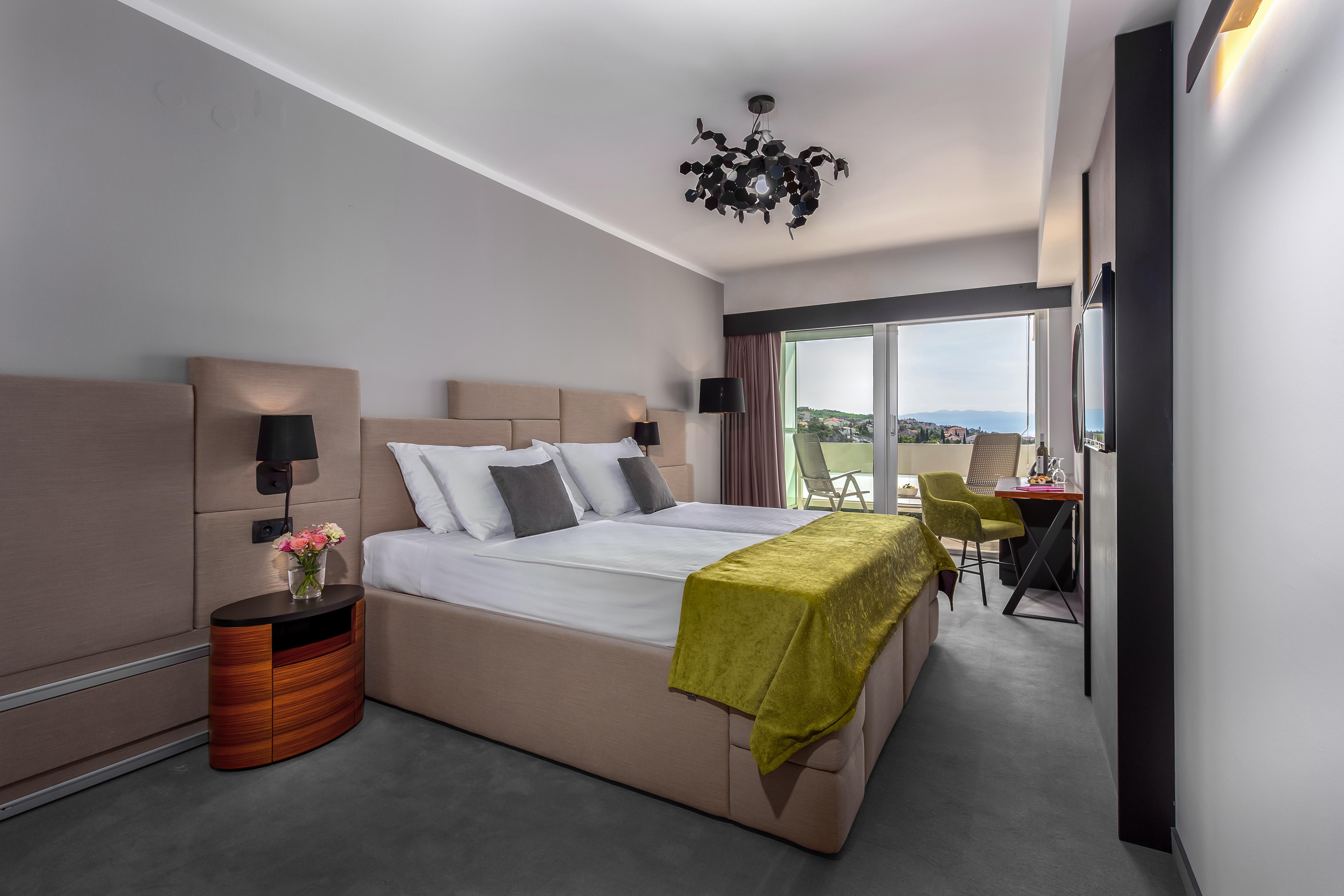 Hotel Omorika Crikvenica Bagian luar foto